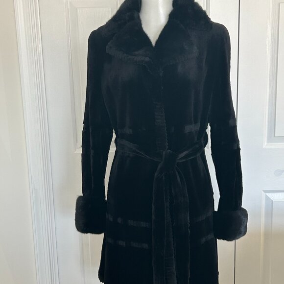 Gorgeous Black Mink Laser Cut Grooved & Sheared Stroller. Small Retailed $7500 - Picture 2 of 15